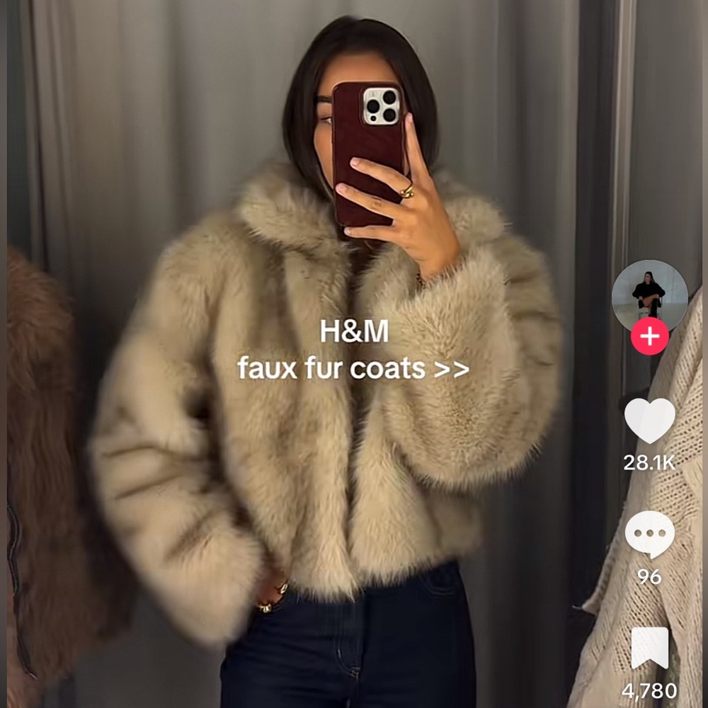 NWT H&M Cream Faux Fur Jacket - Picture 2 of 13
